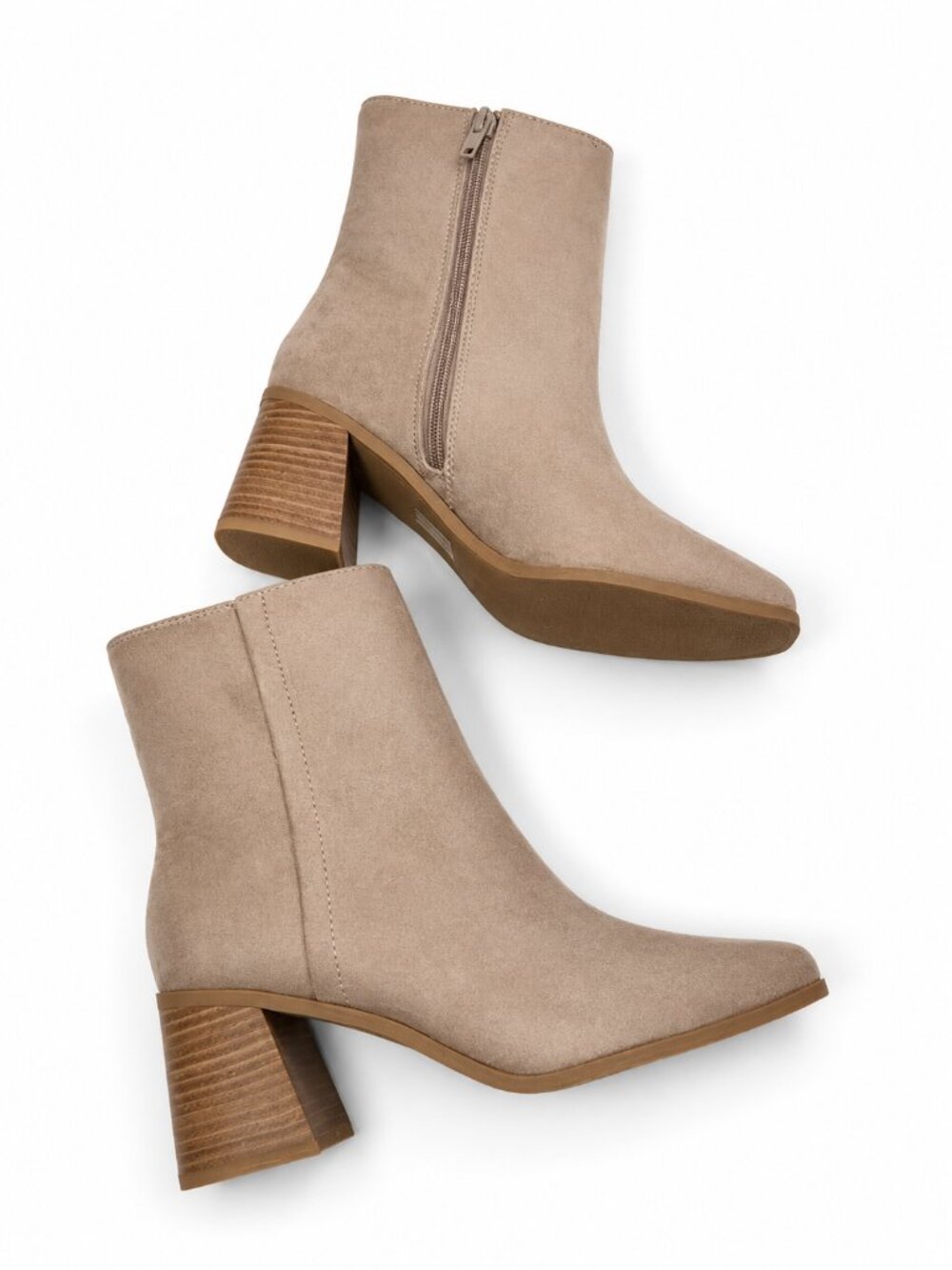 Soda Women's Size 8 Taupe Suede Ankle Booties New